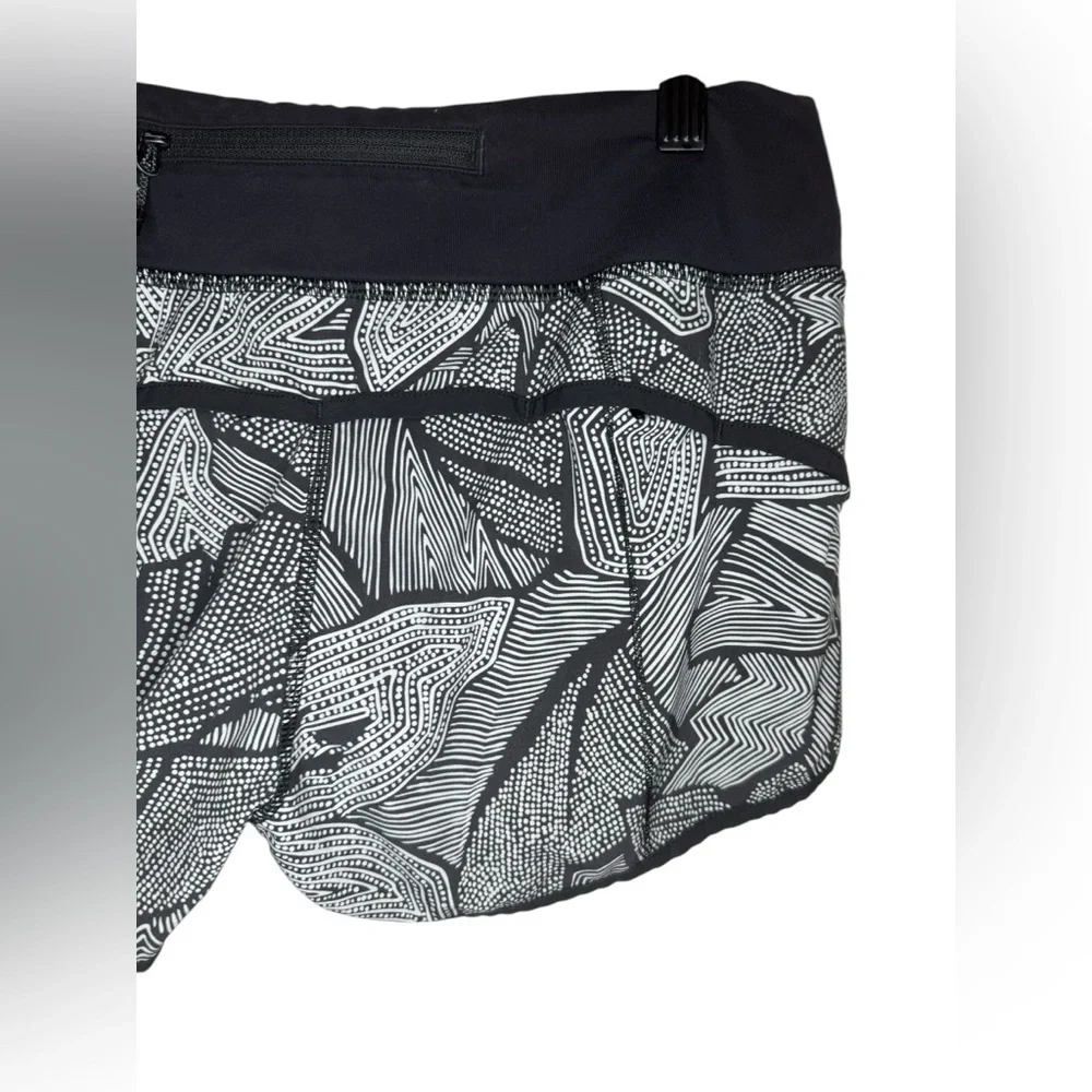 Lululemon Speed Short Size 6 Dottie Tribe